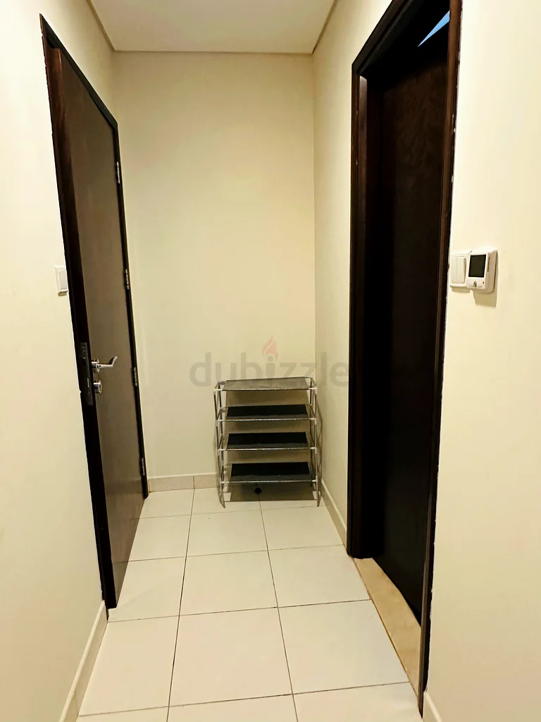 غرفة نوم رئيسية شقة للسيدات العاملات اثنتين بسعر 3000 درهم لكل واحدة، والأزواج بسعر 6000 درهم64226219713155112