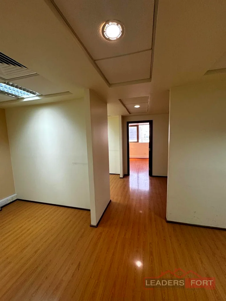Ofifce | 900 sqft | Close to metro station | DEVA FREE| CHILLER FREE | vacant | Fitted |64063252600323114
