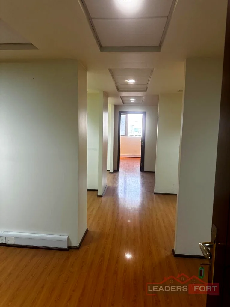 Ofifce | 900 sqft | Close to metro station | DEVA FREE| CHILLER FREE | vacant | Fitted |64063252600323113