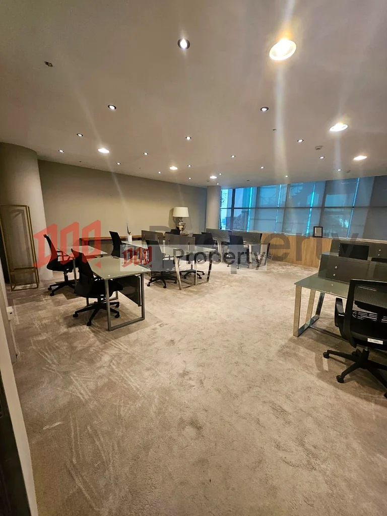Prime Location | Luxurious | Near Metro64066361176833114