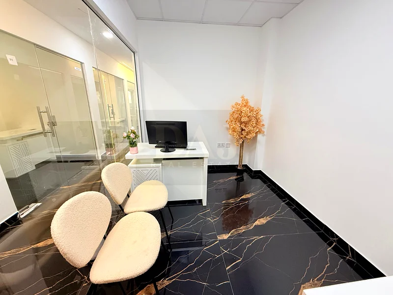 Stylish Office | Direct from Owner | Near to Metro Station64072117320961114