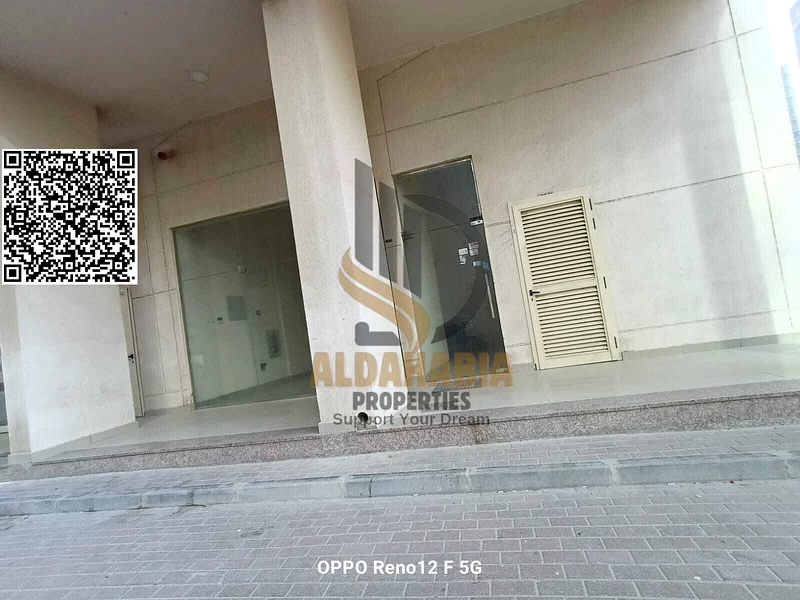 Commercial Space for Rent - Al Rumaila, Ajman** 🏢64073007973635111