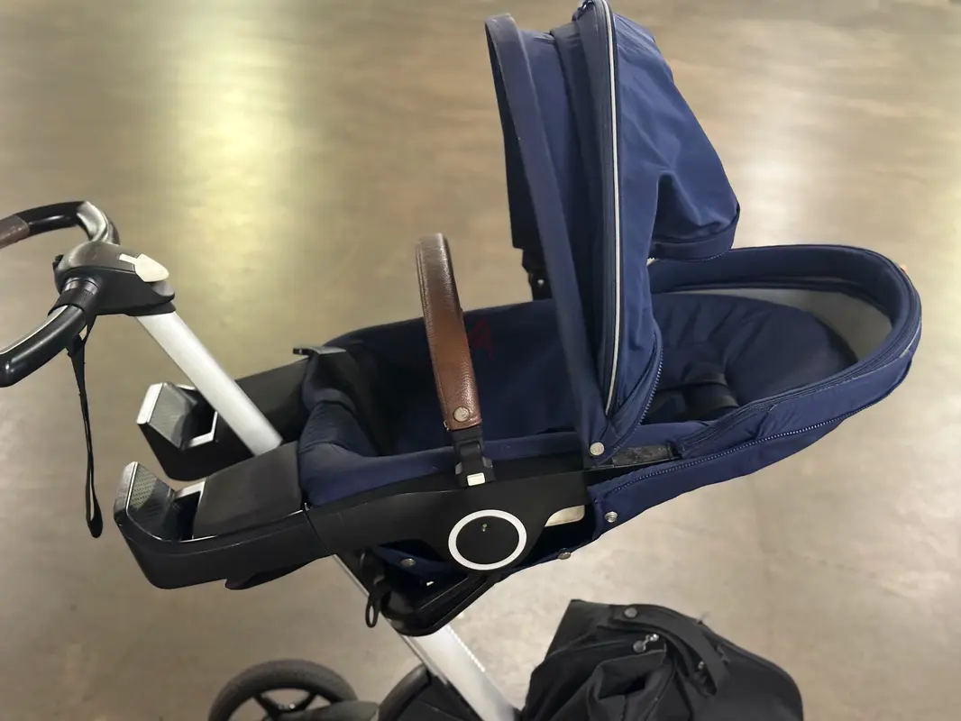 Stokke Navy Blue stroller  Bassinet65073405910658115