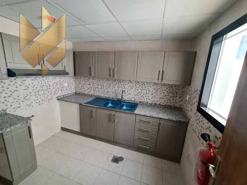 📢 للإيجار السنوي – شقة من غرفة نوم واحدة (أول مستأجر) في المويلح القديمة، الشارقة 🏡✨64196885102849114
