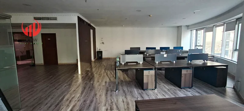 2 Parking Spaces | Prime Location | Vacant Now64068755548545113