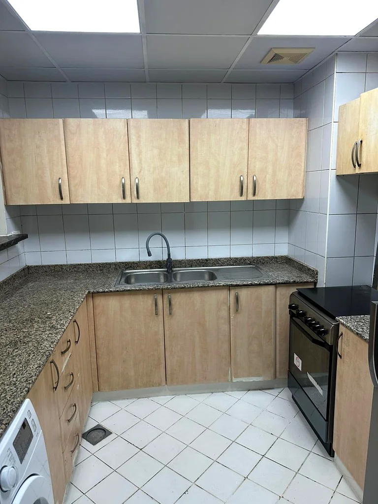 Super Deal## Amazing fully furnished Large BHK only 4000 excluding bills in Emirates cluster_IC64050466626179114