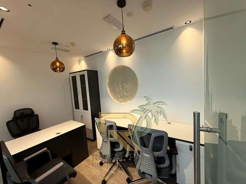 مكاتب شركة مع استقبال أنيق ومنطقة صالة | بالقرب من المترو | موقع متميز64069085918594111
