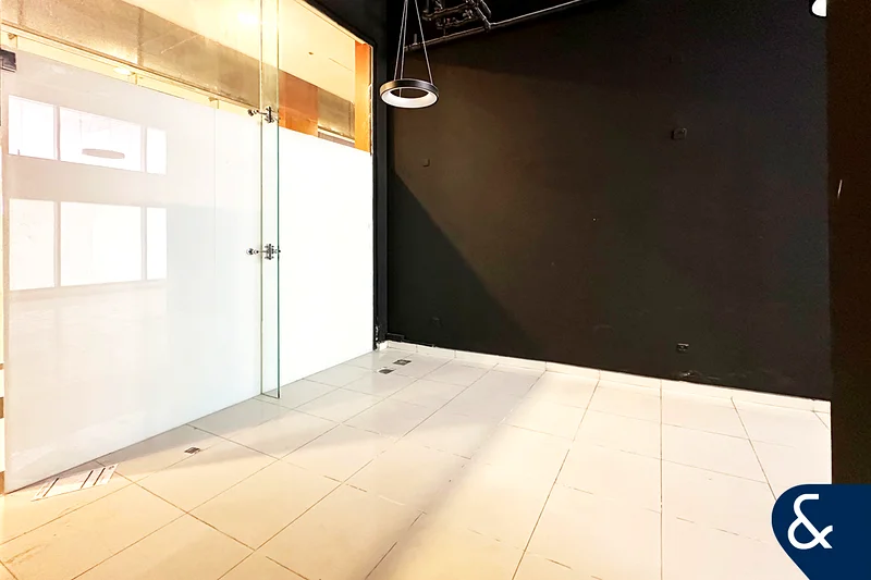 Vacant | Retail | DIFC License Only64063252533505111