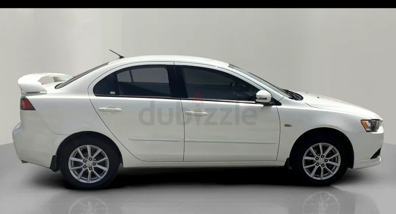 Mitsubishi Lancer 2015 full automatic, original paint, no accidents63894343270785112