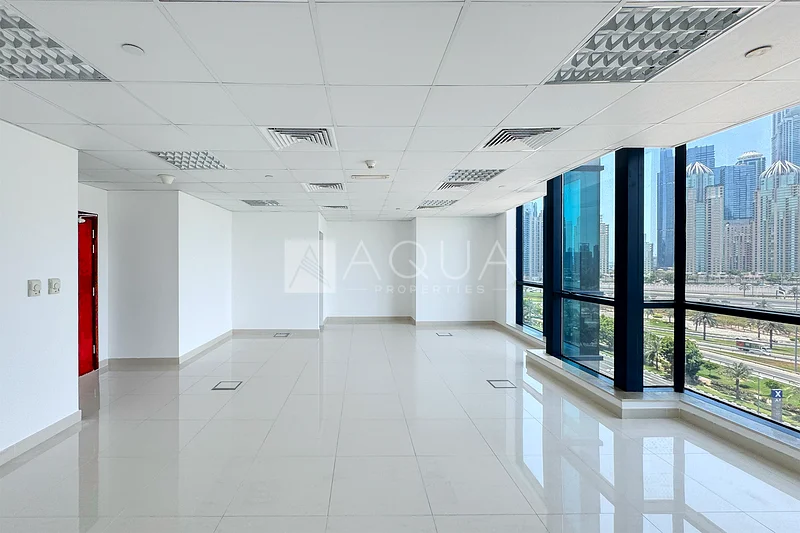 مكتب مجهز مع إطلالة على الجولف وشارع الشيخ زايد64072344382339114