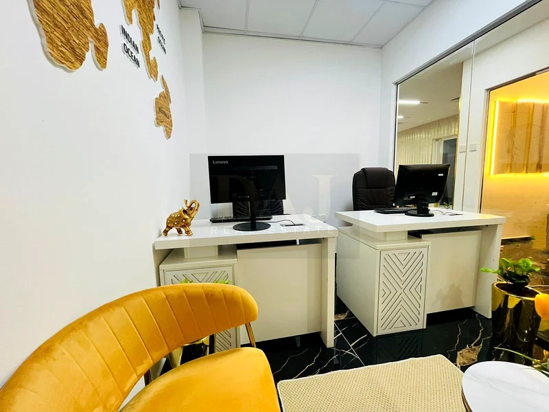 Modern Office | Free Utilities | Bank Account Assistance |64072117279490112
