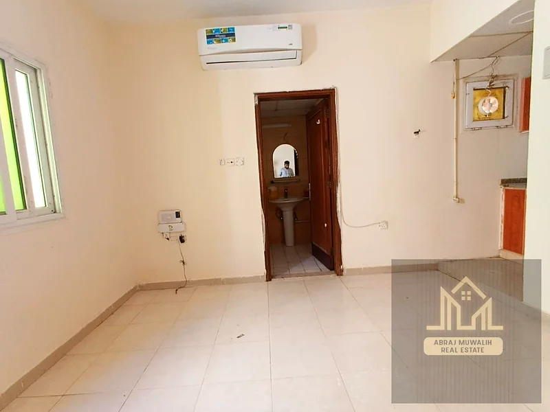 Ready to move /neat and clean studio/ just 17k muwaileh Sharjah64050032897922111