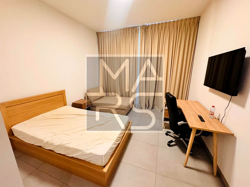 Fully Furnished | scenic Views | Vacant | Spacious64188081504003114