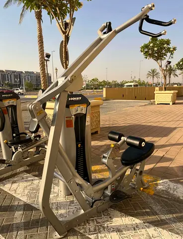 Hoist lat Pulldown pin - Multi grips - AED 7000