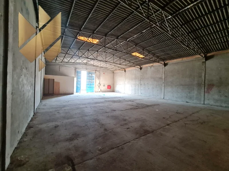 📦 Warehouse for Rent in Industrial Area 2 – Sharjah 📐 Size: 6,000 sq. ft. 🚛 Suitable for storing goods or commercial use ✅ A great opportunity for64059680334337113