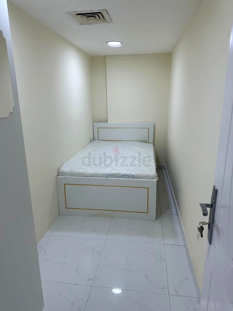 Executive partition64057032956545110
