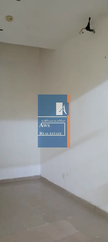 محل بأسعار معقولة في موقع تجاري ممتاز - خلف حديقة النعيف64066029877249111