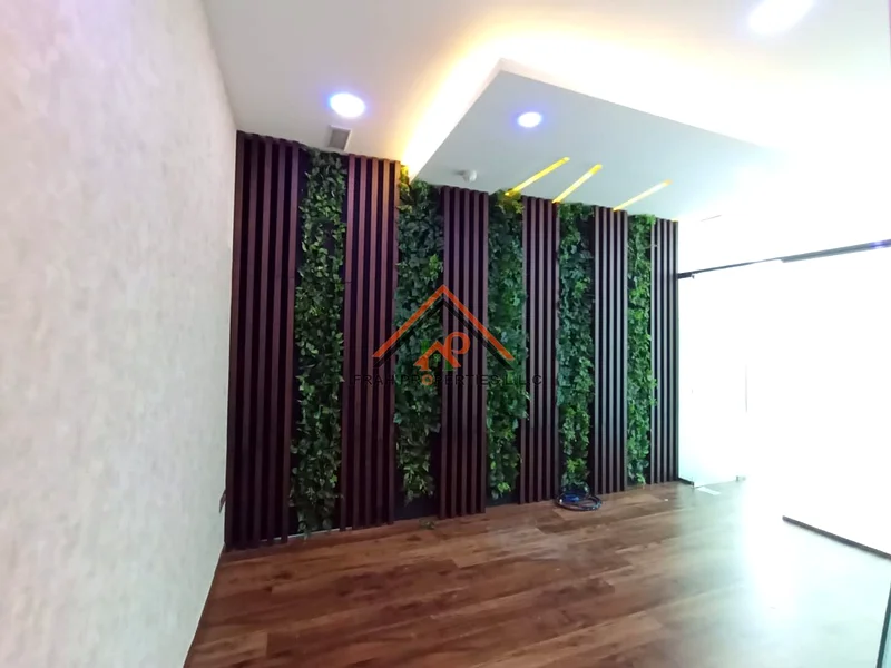Canal View | Vacant | Office Partitions64070636563458110
