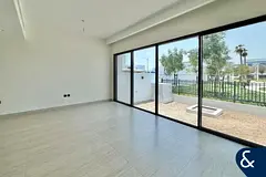 Park Facing | Single Row | Appliances | 4 Bed