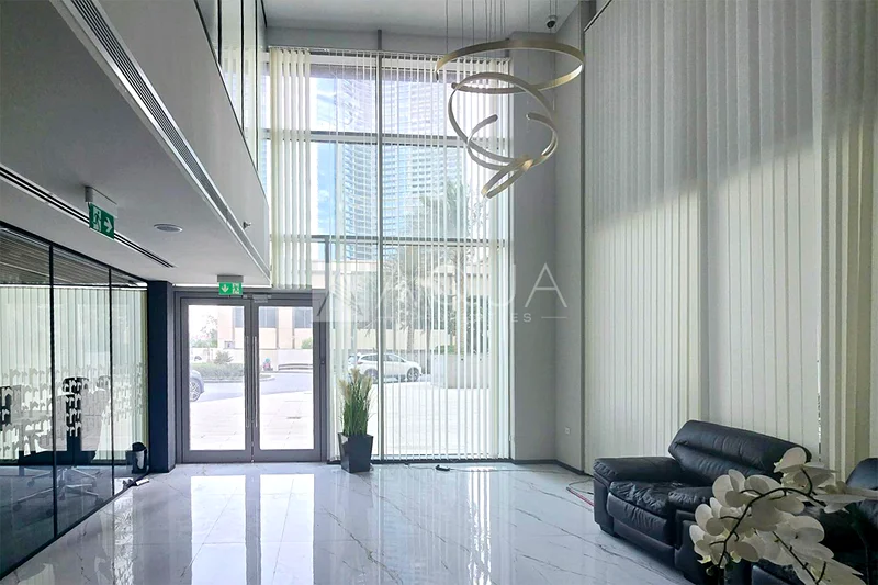 Luxury | Furnished Office | Vibrant64068009790851111