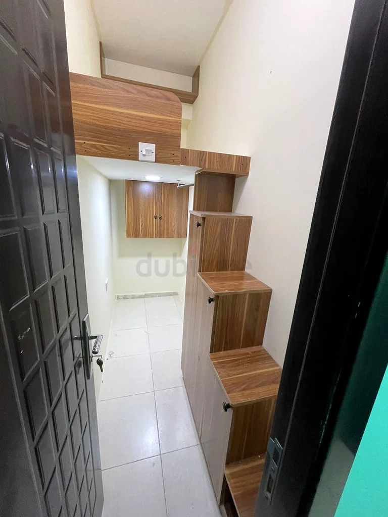 LOFT PARTITION AVAILABLE IN AL KARAMA METRO STATION EXIT 164048780463747110