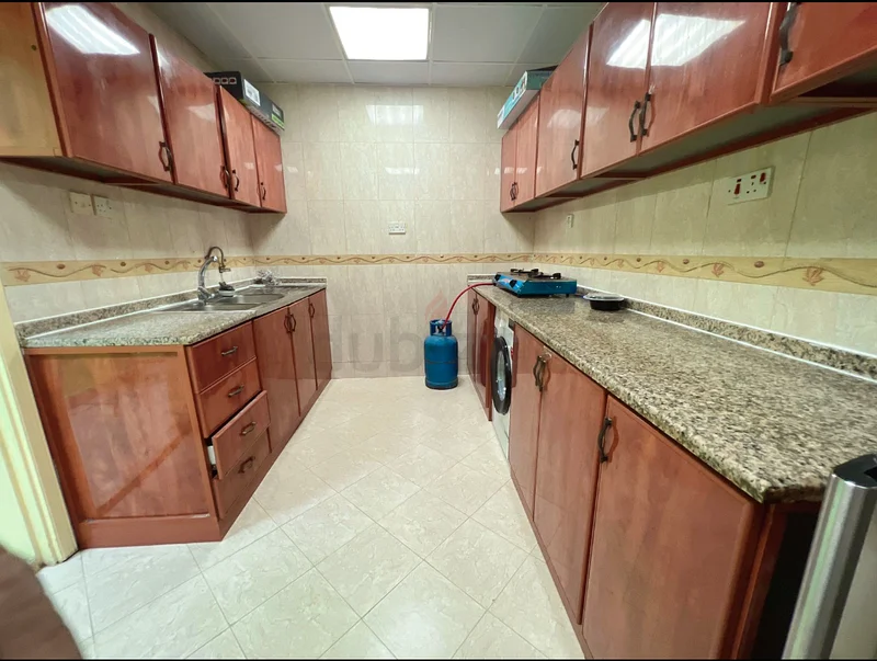 Good Bachelor Partition Available in Shabiya-1164054278221058111