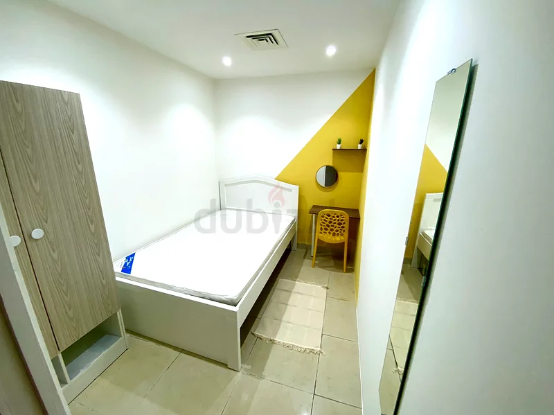 Nice and clean Partition for MAN ONLY64053744786305110