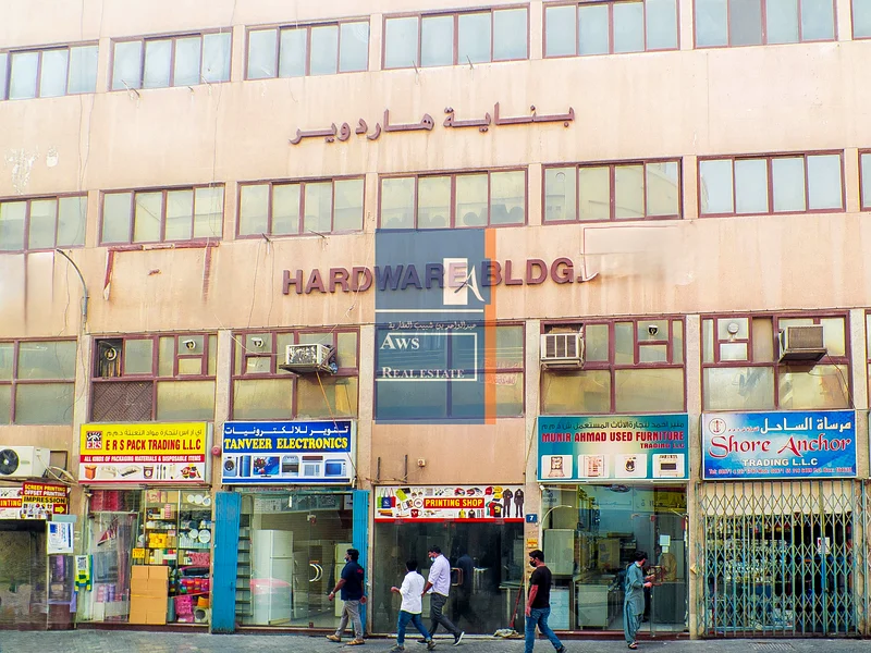 متجر في موقع تجاري متميز في ديرة، بالقرب من حديقة النفق64066029869314114