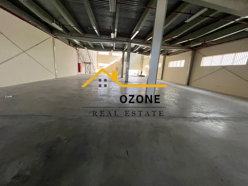 Huge warehouse 🔥for storage 🔥25kv power64059542156930111