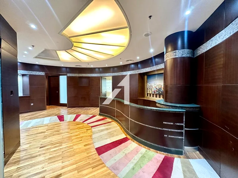 Luxurious Design | Partitioned and Fitted Office64072670718593111