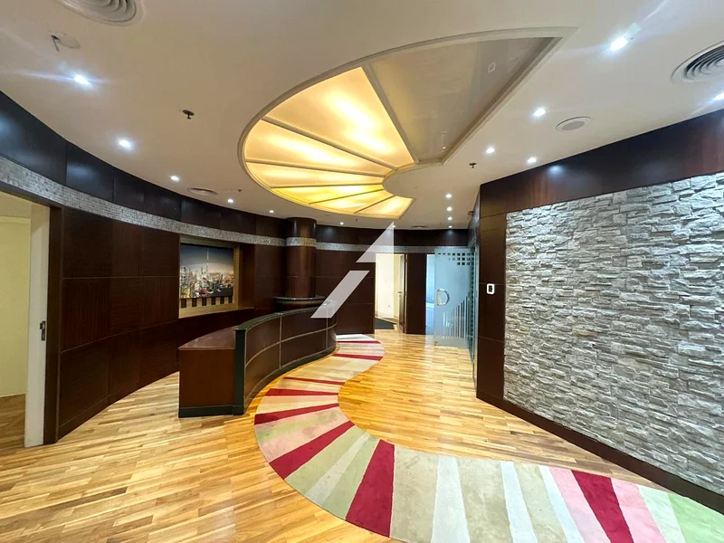 Luxurious Design | Partitioned and Fitted Office64072670718593110