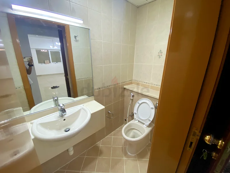 Nice and clean Partition for MAN ONLY64053744786305114