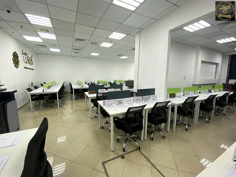 We provide shared or separate offices with spaces to suit all business and professional activities.64073008078722111