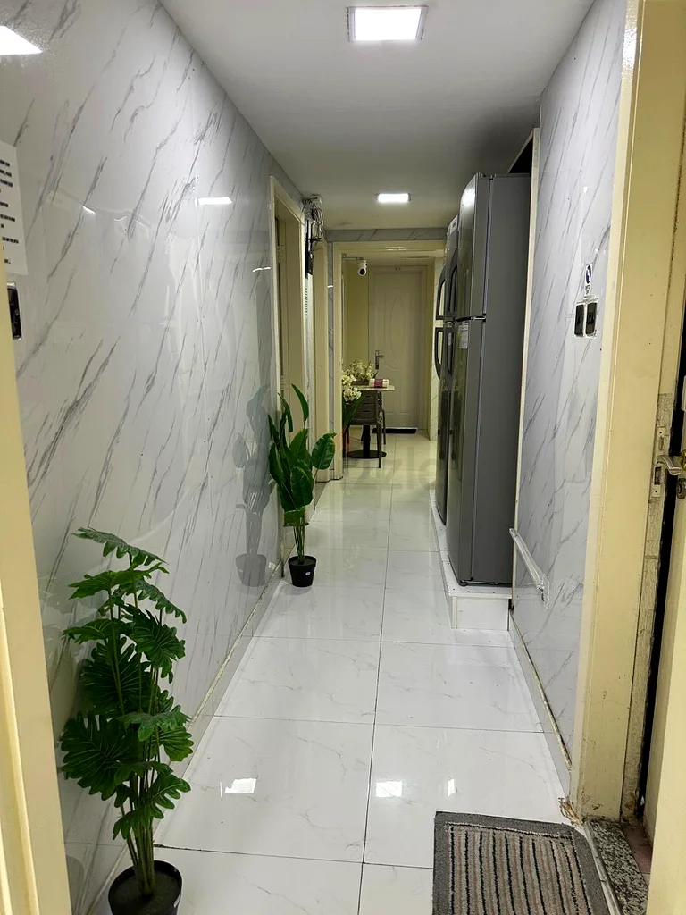 Executive partition64057032956545112