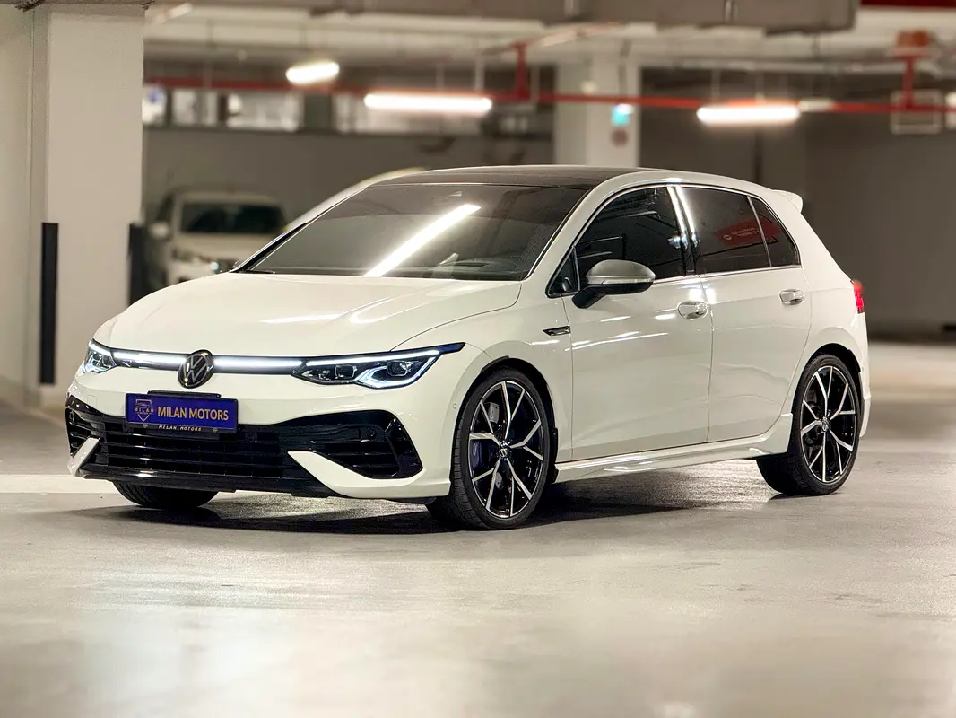 Volkswagen Golf 2024 — photo 1 of 19