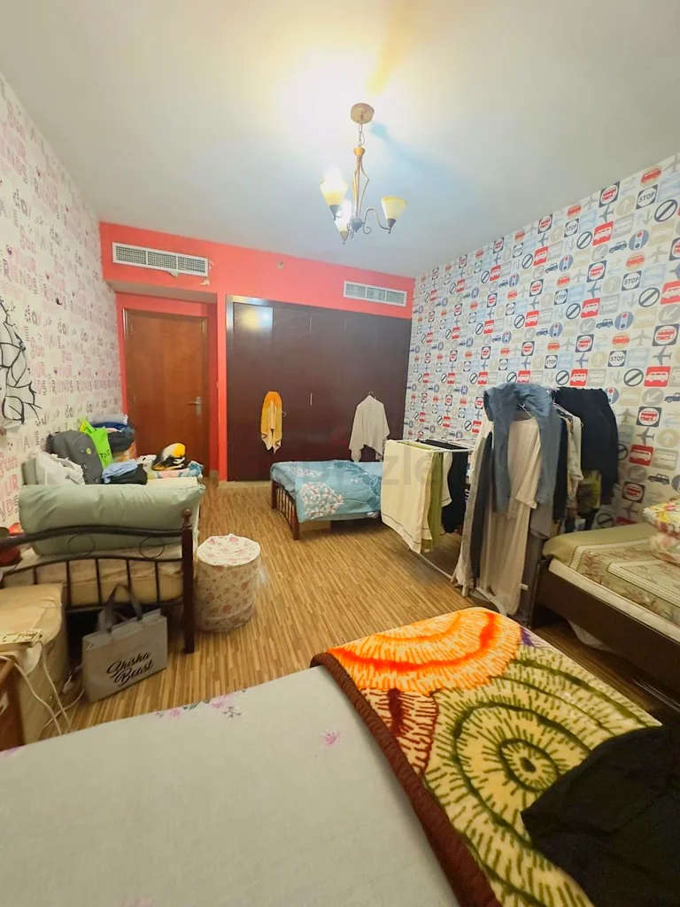LADIES BEDSPACE AVAILABLE IN AL NAHDA 1 DXB64056928794498111