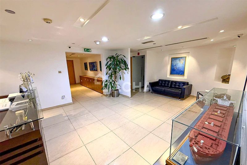 High Floor | Lake Views | Steps from Metro64071404787714113