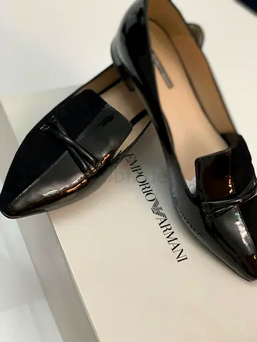 Elegant Emporio Armani Womens Shoes
