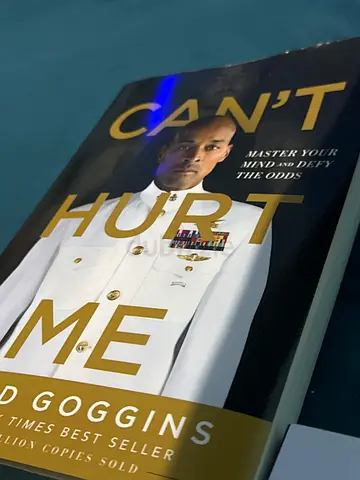 CANT HURT ME - David Goggins book