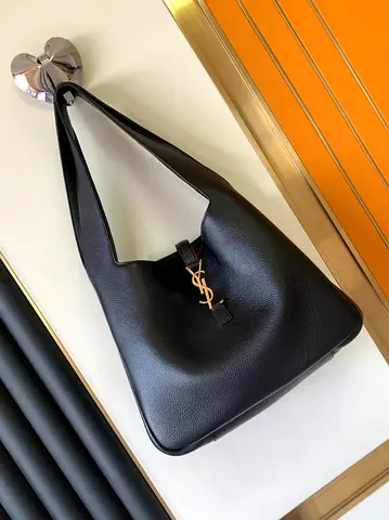 Saint Laurent womens super master black leather tote handbag