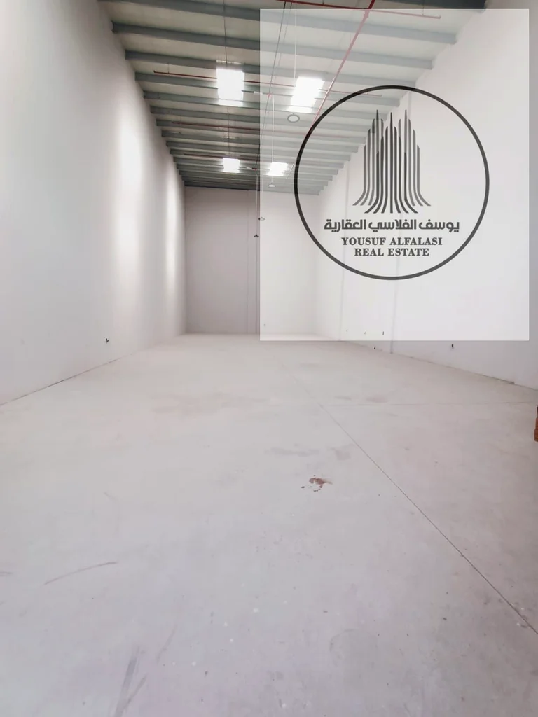 Warehouse area of ​​3050 feet, Al Jarf Industrial 1 3 phase electricity, 15 kilowatts of storage, price 150 thousand dirhams64074115088643112