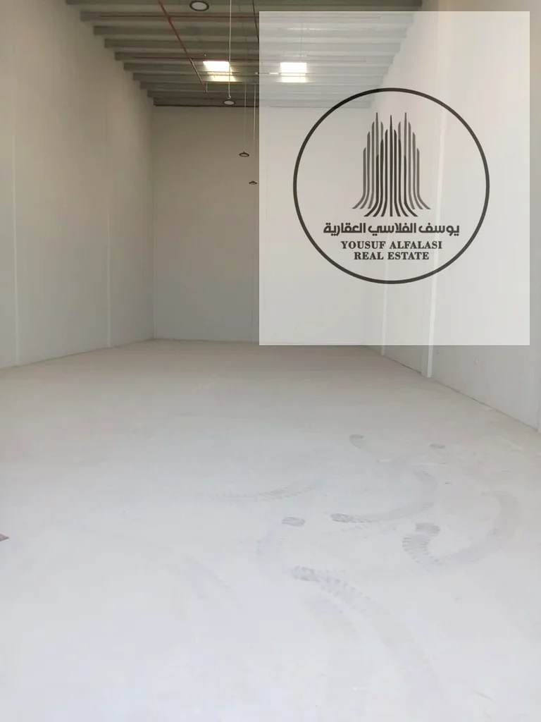 Warehouse area of ​​3050 feet, Al Jarf Industrial 1 3 phase electricity, 15 kilowatts of storage, price 150 thousand dirhams64074115088643111
