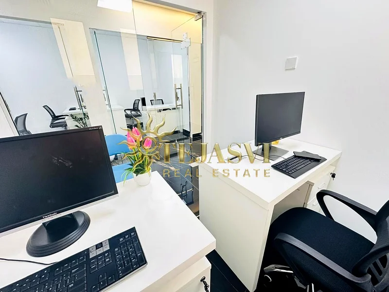 ⁠Beautiful Office |direct from Owner |⁠near to Public Transport64071785298819111