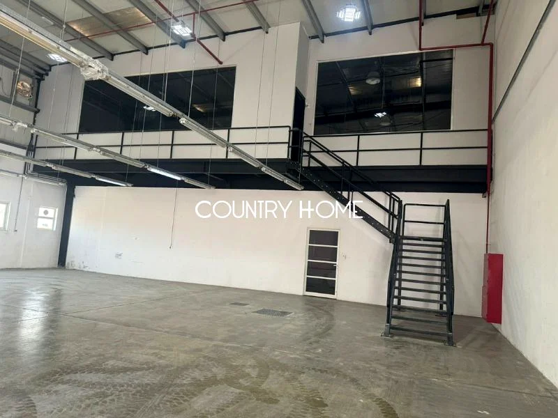 High-Power Warehouse with Office | 4520 Sq. Ft.64062589950338111