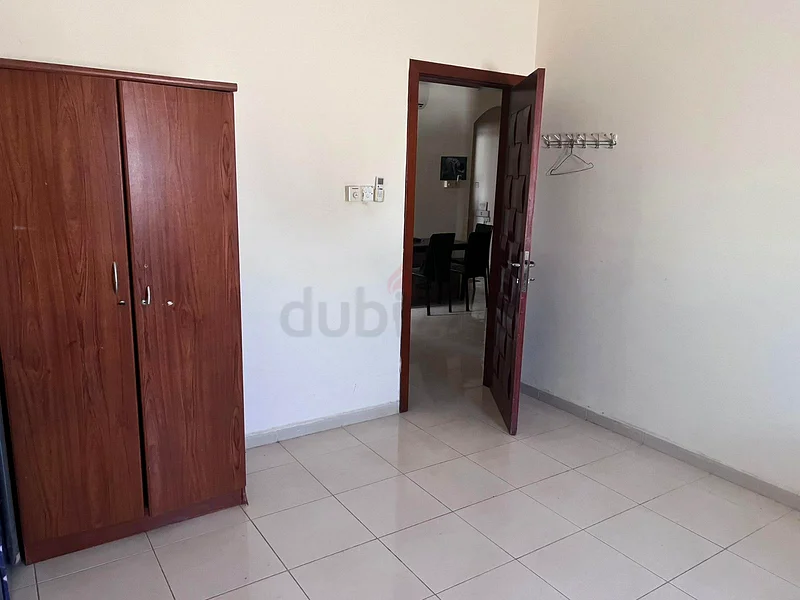 غرفة فردية متوفرة في الشارقة لخريجي كيرالا العزاب64053412173571111