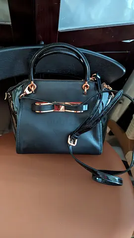 Hand bag