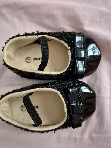 Elegant baby girl shoes for sale
