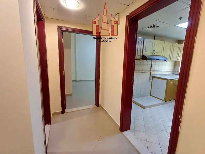 Close to Sahara ● Splanded 1-BHK Aprt with wardrobe ● Fully family Building64194019755522110