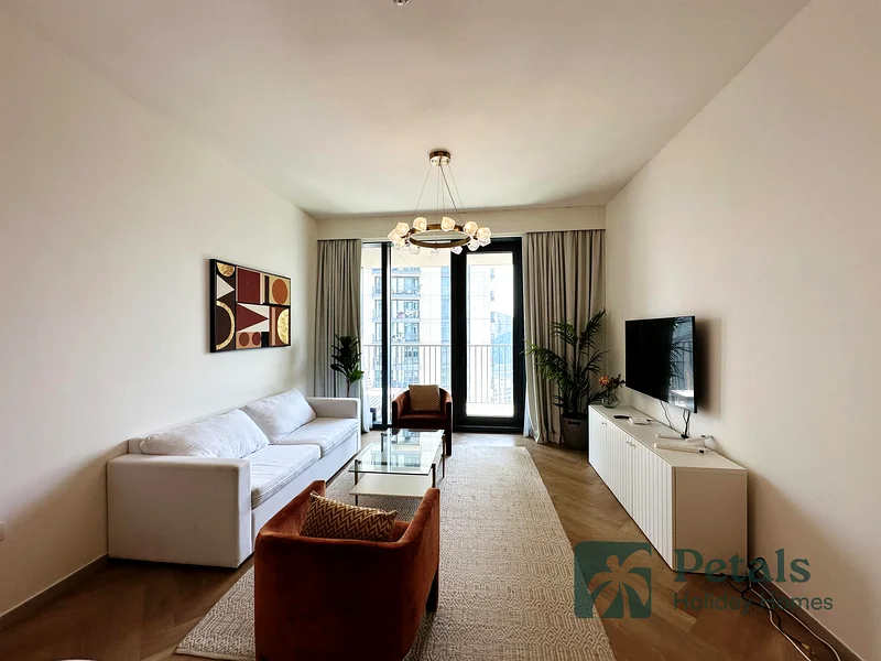 Luxury Stay at Boulevard Heights | Steps from Dubai Mall & Burj Khalifa 🌟64050803094273110