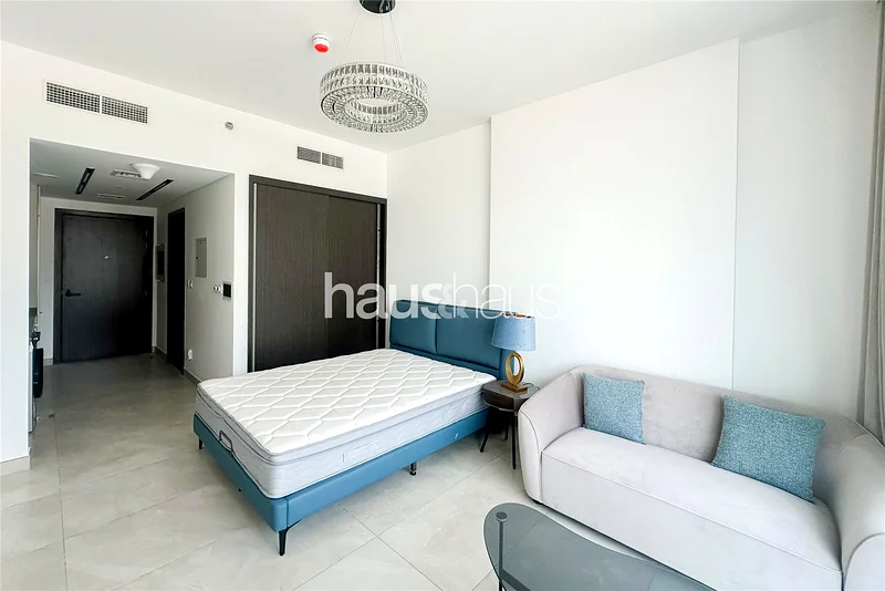 Modern Design | Central Location | Premium64171802898435110